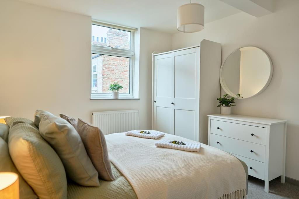 York City Central Apartment And Coffee Shop Экстерьер фото